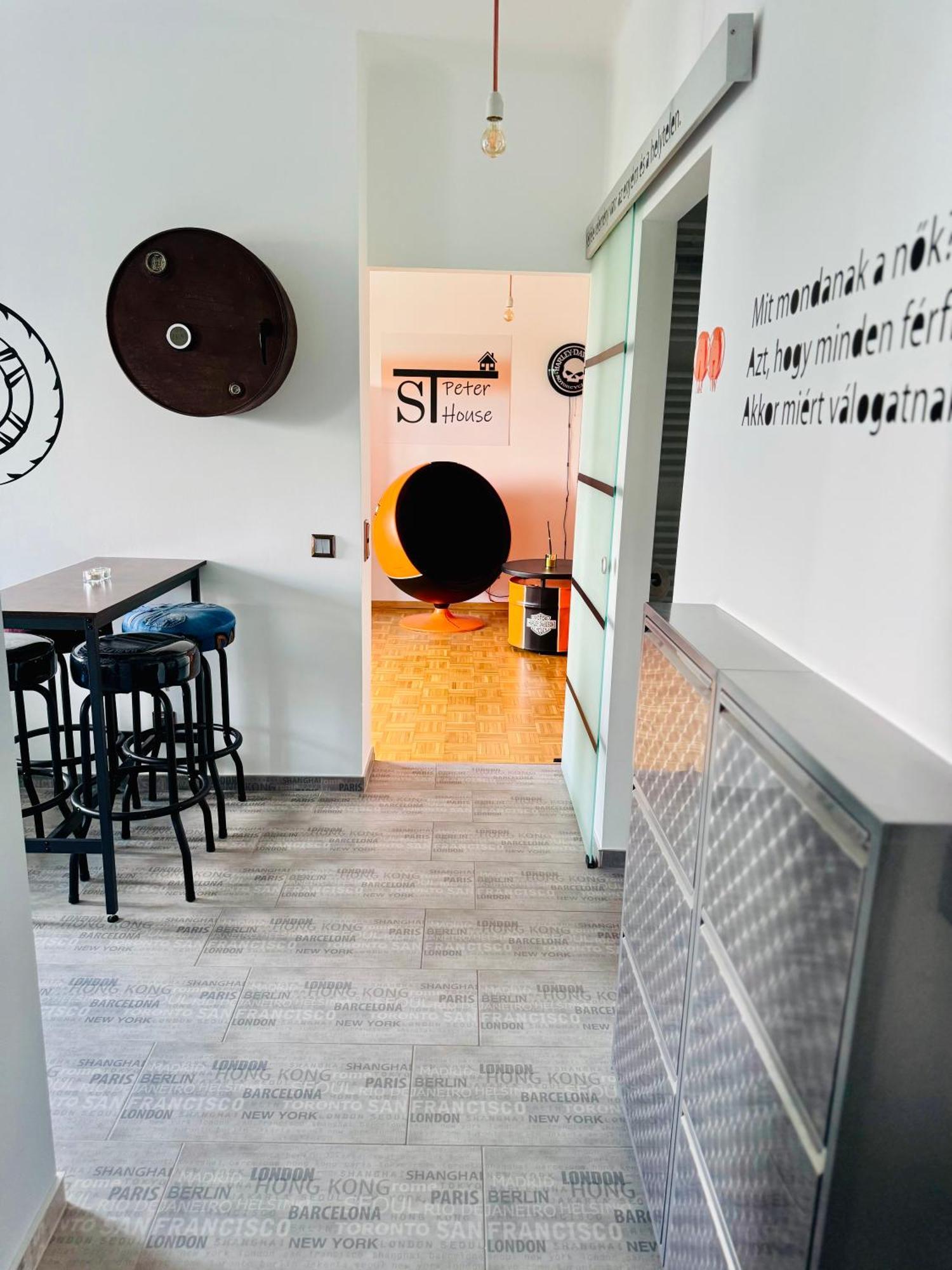 Appartamento St Peter House Miskolc Esterno foto
